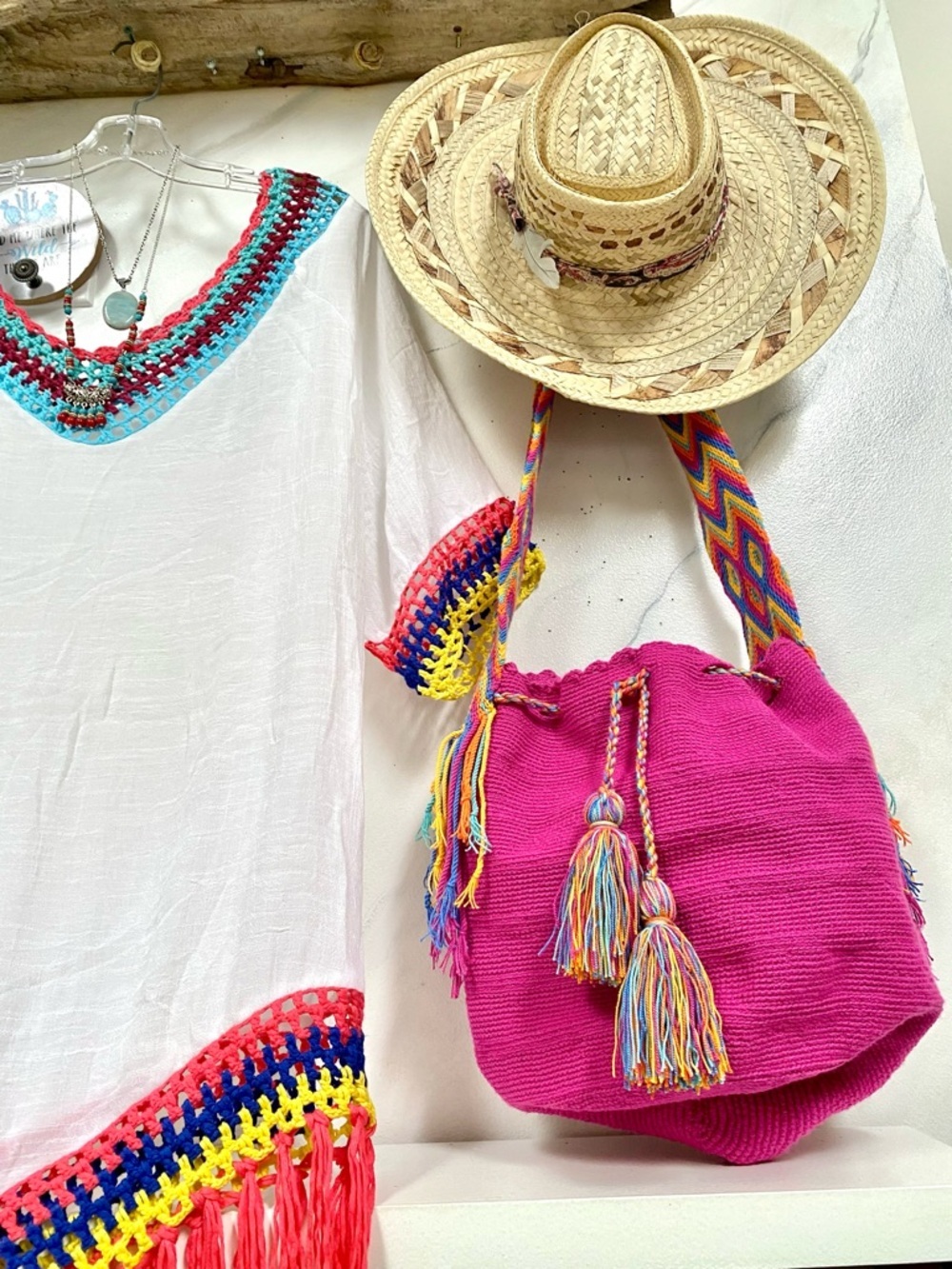 Artisan Fringe tassel hippy bucket bag with Gypsy resort vacay beach vibe - Picture 10 of 14